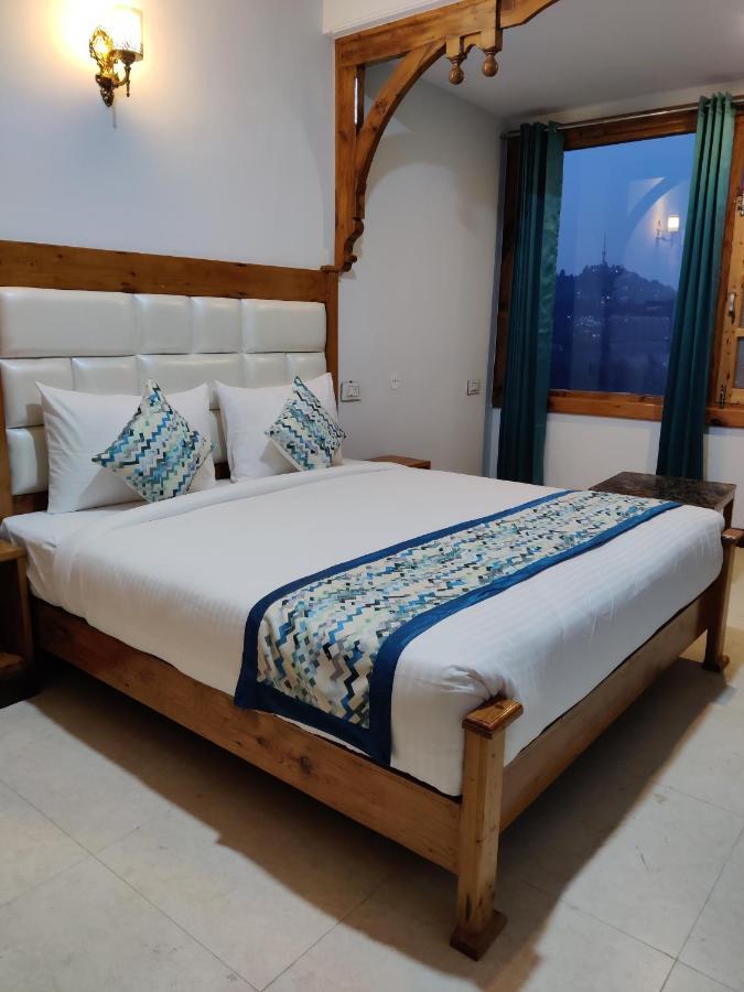 Bed and Breakfast Golden Oak à Shimla Extérieur photo