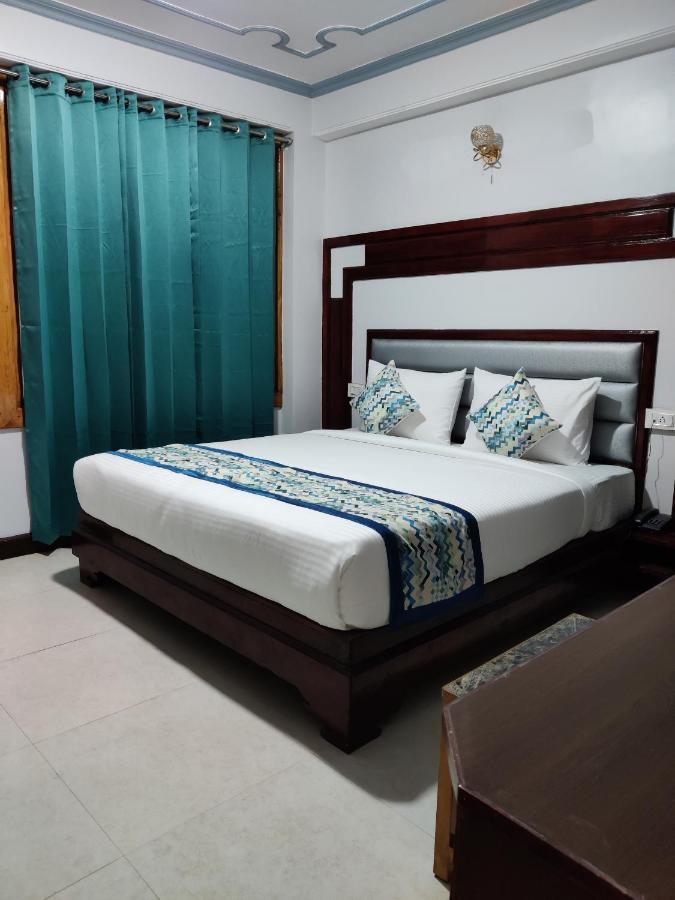 Bed and Breakfast Golden Oak à Shimla Extérieur photo